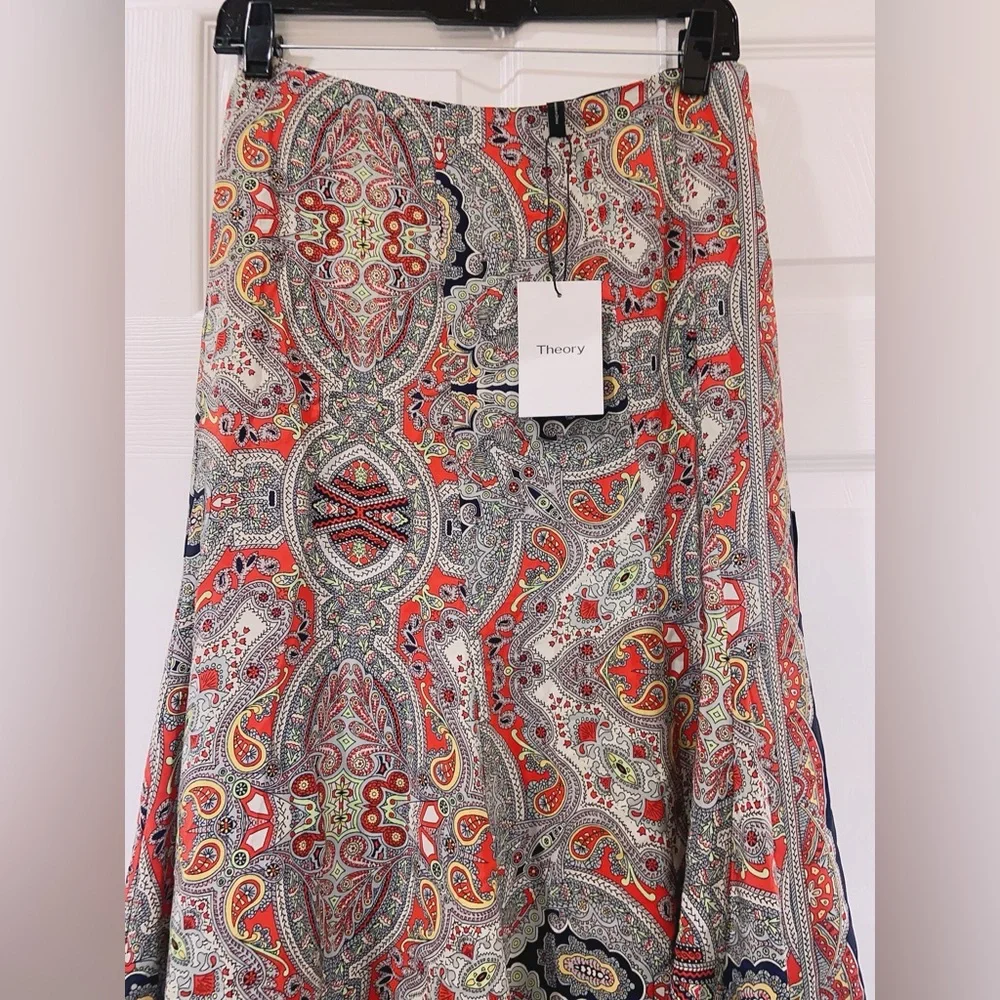 NWT Theory Bitrah Premont Paisley-Print Silk Maxi Skirt